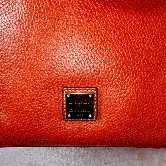 Dooney & Bourke pebbled leather crossbody - Picture 5 of 8